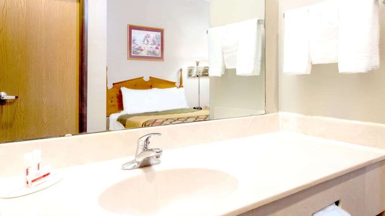 <b>Super 8 Pevely Room</b>. Images powered by <a href="https://iceportal.shijigroup.com/" title="IcePortal" target="_blank">IcePortal</a>.