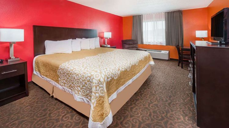 Days Inn Mexico Room