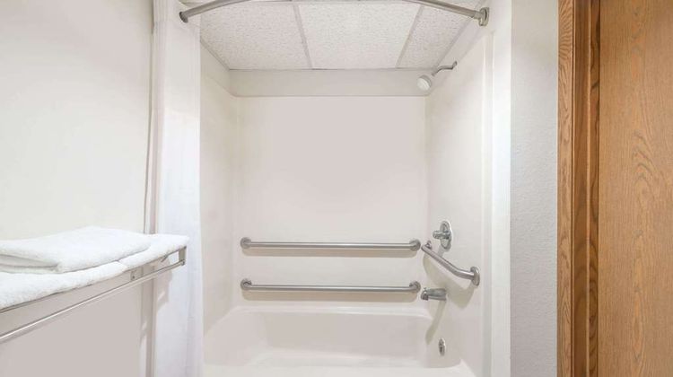 Days Inn Mexico Room
