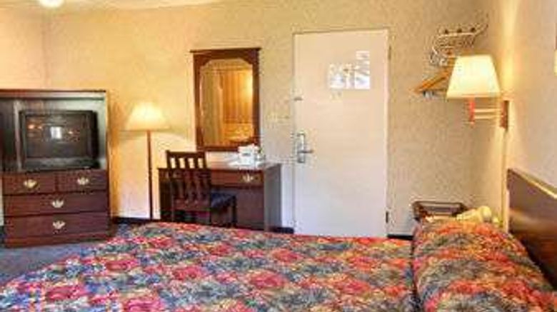 <b>Travelodge Cleveland Lakewood Suite</b>. Images powered by <a href="https://iceportal.shijigroup.com/" title="IcePortal" target="_blank">IcePortal</a>.