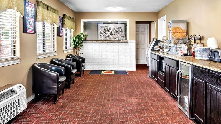 Super 8 Columbia/Ft. Jackson Lobby