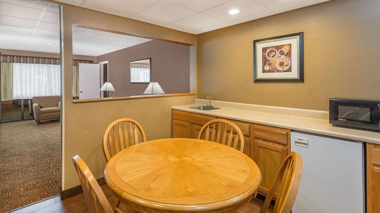 <b>Ramada Paintsville Hotel & Conf Ctr Suite</b>. Images powered by <a href="https://iceportal.shijigroup.com/" title="IcePortal" target="_blank">IcePortal</a>.