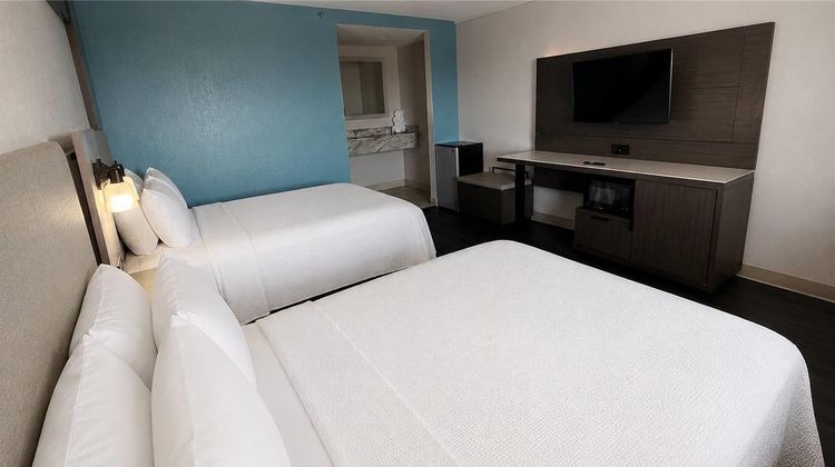 Days Inn El Paso Airport East Room