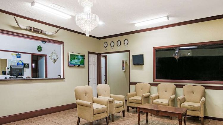 Days Inn Van Horn TX Lobby