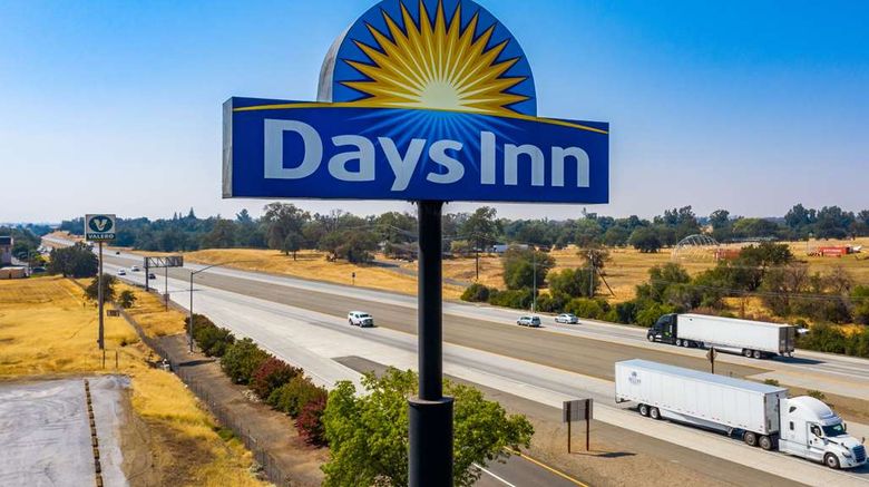 <b>Days Inn Red Bluff Exterior</b>. Images powered by <a href="https://iceportal.shijigroup.com/" title="IcePortal" target="_blank">IcePortal</a>.
