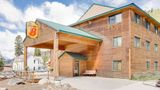 Super 8 Cooke City Yellowstone Park Area Exterior