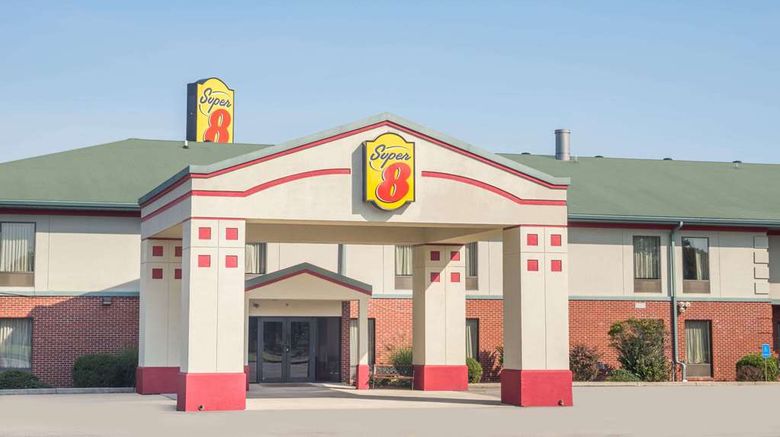 Super 8 Grayson Exterior. Images powered by <a href="https://iceportal.shijigroup.com" target="_blank" rel="noopener">Ice Portal</a>.