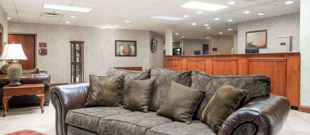 Super 8 Grayson Lobby