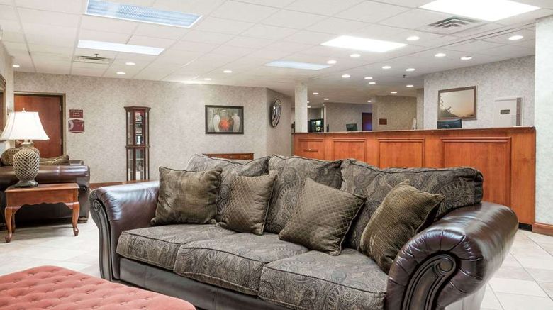 <b>Super 8 Grayson Lobby</b>. Images powered by <a href="https://iceportal.shijigroup.com/" title="IcePortal" target="_blank">IcePortal</a>.