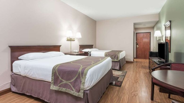 <b>Super 8 Grayson Room</b>. Images powered by <a href="https://iceportal.shijigroup.com/" title="IcePortal" target="_blank">IcePortal</a>.