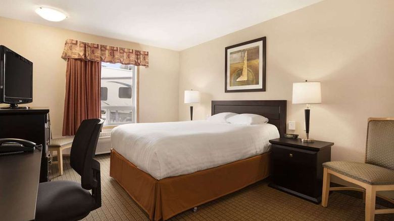 <b>Super 8 Edmonton International Airport Room</b>. Images powered by <a href="https://iceportal.shijigroup.com/" title="IcePortal" target="_blank">IcePortal</a>.