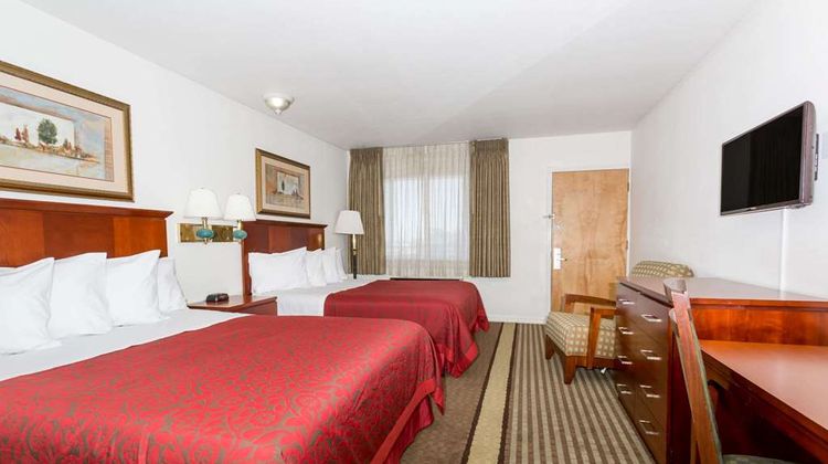 Days Inn Kimball Room