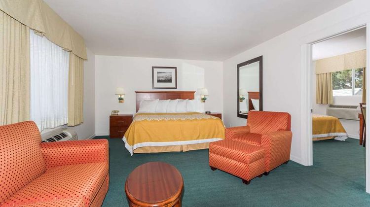 Days Inn Kimball Suite