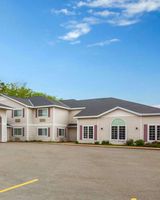 AmericInn by Wyndham Eagle River Downtown