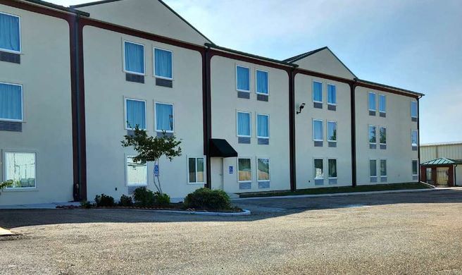 Days Inn LaPlace- New Orleans Exterior