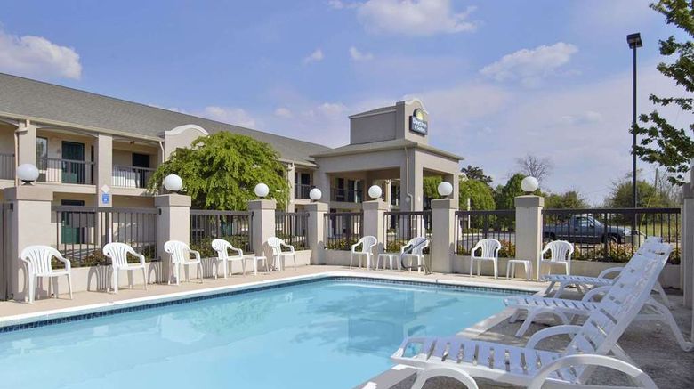 <b>Days Inn and Suites Fort Valley Pool</b>. Images powered by <a href="https://iceportal.shijigroup.com/" title="IcePortal" target="_blank">IcePortal</a>.