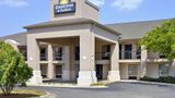 Days Inn and Suites Fort Valley Exterior