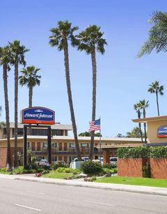 Howard Johnson by Wyndham Sea World