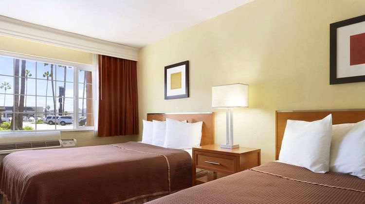 Howard Johnson by Wyndham Sea World Room