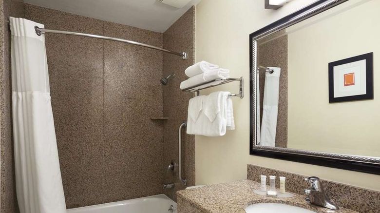 <b>Howard Johnson by Wyndham Sea World Room</b>. Images powered by <a href="https://iceportal.shijigroup.com/" title="IcePortal" target="_blank">IcePortal</a>.