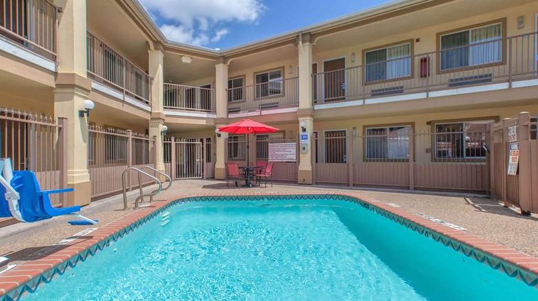 <b>Knights Inn Fort Worth Pool</b>. Images powered by <a href="https://iceportal.shijigroup.com/" title="IcePortal" target="_blank">IcePortal</a>.
