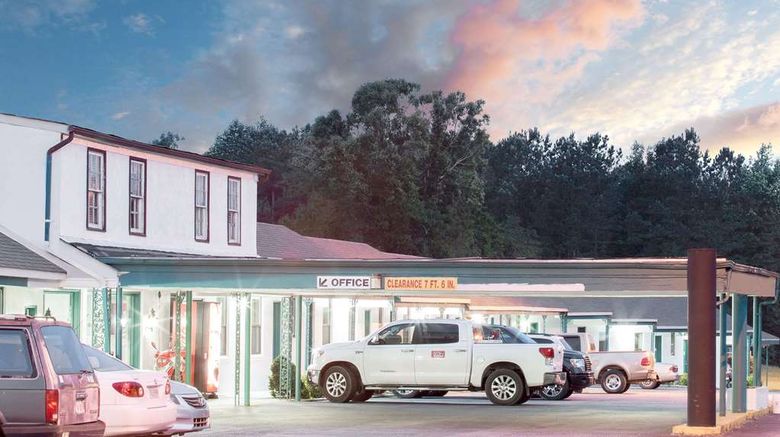 Knights Inn Emporia Exterior. Images powered by <a href="https://iceportal.shijigroup.com" target="_blank" rel="noopener">Ice Portal</a>.