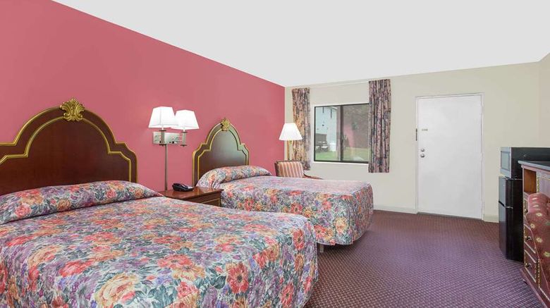 <b>Knights Inn Emporia Room</b>. Images powered by <a href="https://iceportal.shijigroup.com/" title="IcePortal" target="_blank">IcePortal</a>.