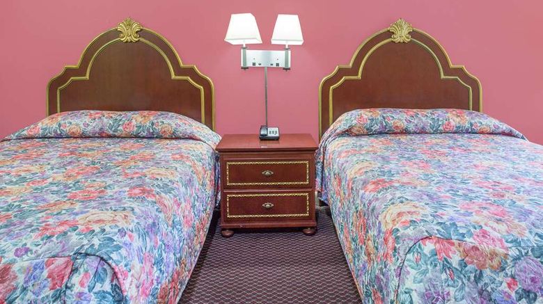 <b>Knights Inn Emporia Room</b>. Images powered by <a href="https://iceportal.shijigroup.com/" title="IcePortal" target="_blank">IcePortal</a>.