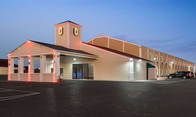Super 8 Gainesville Exterior