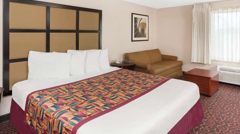 <b>Baymont Inn/Suites Chicago/Calumet City Room</b>. Images powered by <a href="https://iceportal.shijigroup.com/" title="IcePortal" target="_blank">IcePortal</a>.