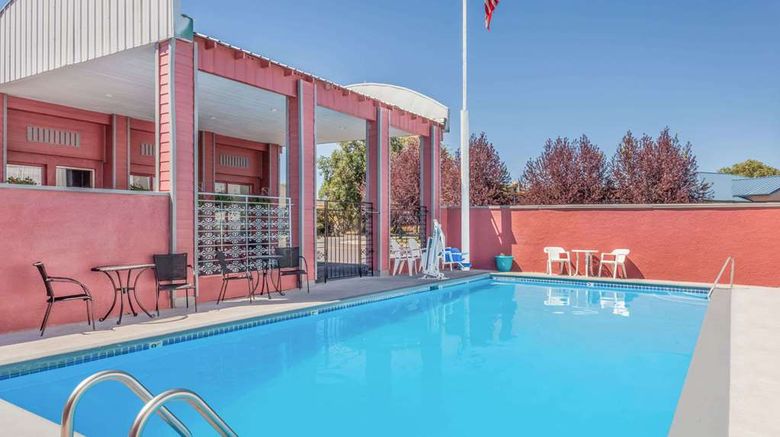 <b>Days Inn Burns Pool</b>. Images powered by <a href="https://iceportal.shijigroup.com/" title="IcePortal" target="_blank">IcePortal</a>.