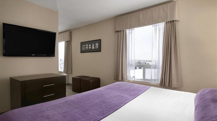 Days Inn Regina Suite