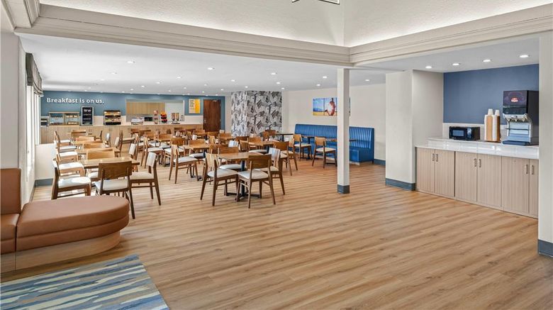 <b>Days Inn Regina Restaurant</b>. Images powered by <a href="https://iceportal.shijigroup.com/" title="IcePortal" target="_blank">IcePortal</a>.
