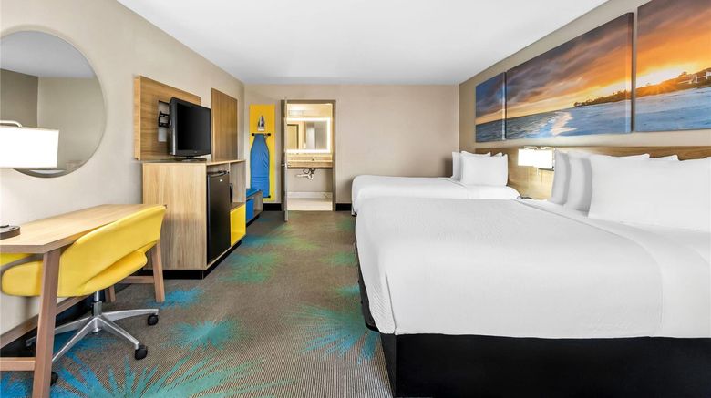 <b>Days Inn Goose Creek Room</b>. Images powered by <a href="https://iceportal.shijigroup.com/" title="IcePortal" target="_blank">IcePortal</a>.