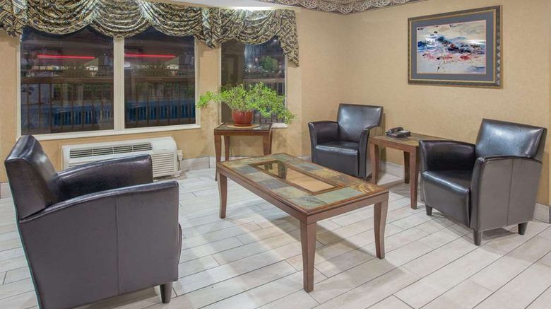 <b>Days Inn & Suites Pine Bluff Lobby</b>. Images powered by <a href="https://iceportal.shijigroup.com/" title="IcePortal" target="_blank">IcePortal</a>.