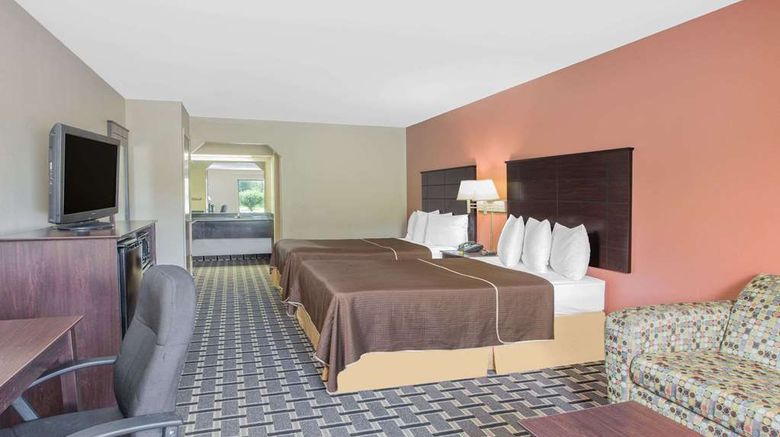 <b>Days Inn & Suites Pine Bluff Room</b>. Images powered by <a href="https://iceportal.shijigroup.com/" title="IcePortal" target="_blank">IcePortal</a>.