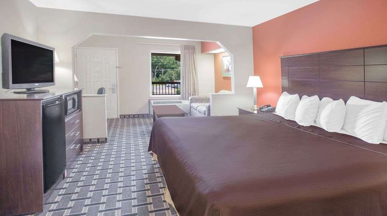 <b>Days Inn & Suites Pine Bluff Room</b>. Images powered by <a href="https://iceportal.shijigroup.com/" title="IcePortal" target="_blank">IcePortal</a>.