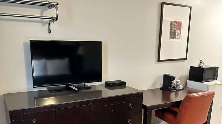 Travelodge Langley City Room