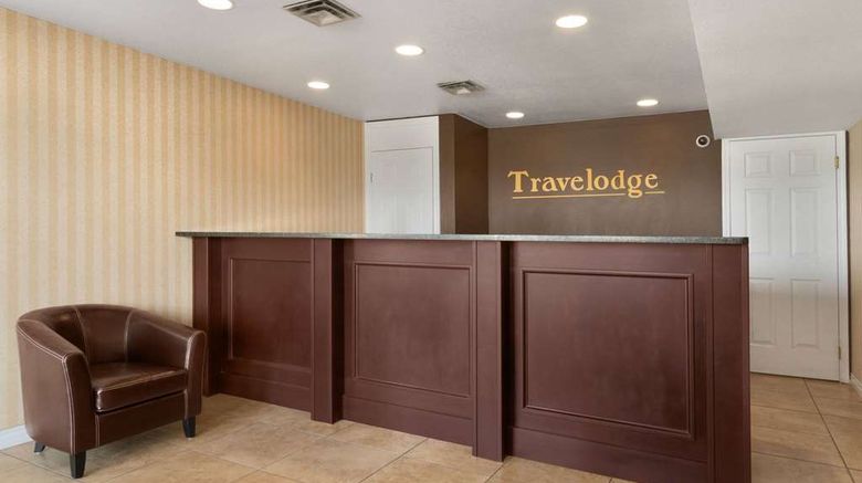 <b>Kamloops Travelodge Mountview Lobby</b>. Images powered by <a href="https://iceportal.shijigroup.com/" title="IcePortal" target="_blank">IcePortal</a>.