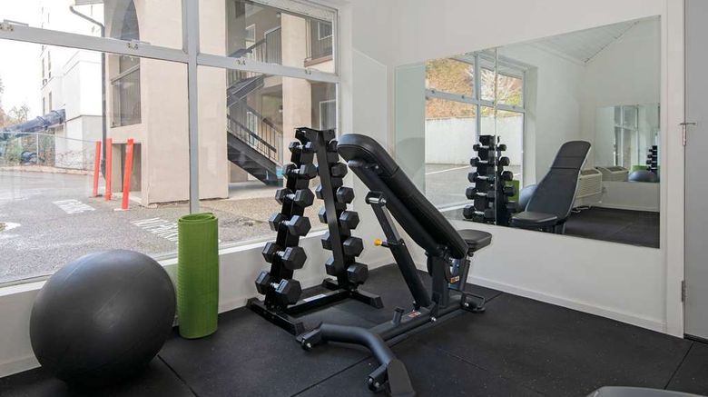 <b>Kamloops Travelodge Mountview Health</b>. Images powered by <a href="https://iceportal.shijigroup.com/" title="IcePortal" target="_blank">IcePortal</a>.