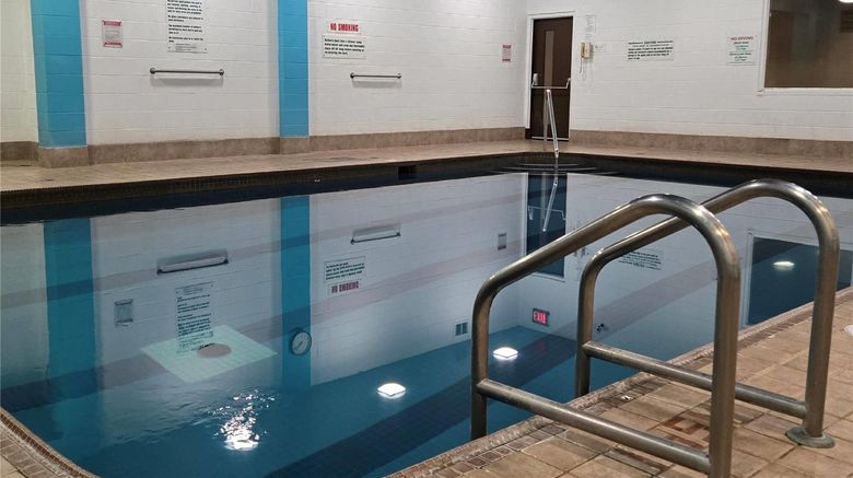 <b>Travelodge Simcoe Pool</b>. Images powered by <a href="https://iceportal.shijigroup.com/" title="IcePortal" target="_blank">IcePortal</a>.