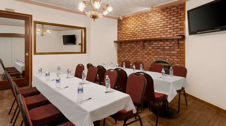 Travelodge Quesnel BC Meeting