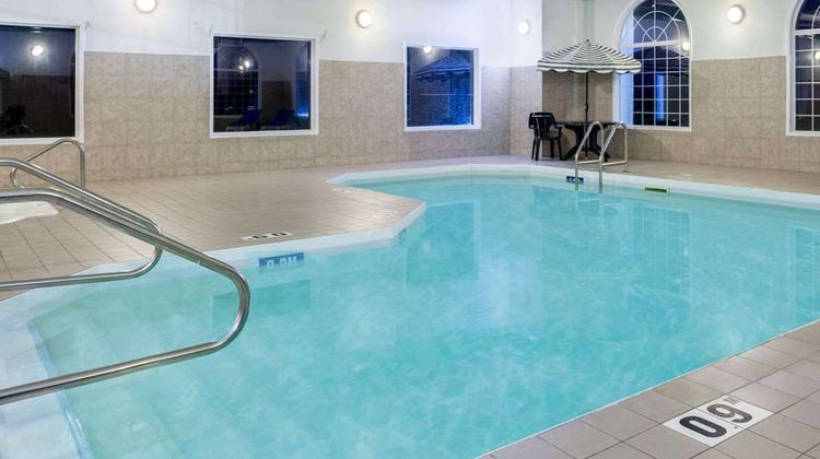 Super 8 Morden Pool