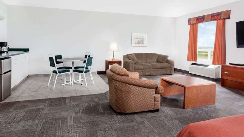 <b>Super 8 Morden Suite</b>. Images powered by <a href="https://iceportal.shijigroup.com/" title="IcePortal" target="_blank">IcePortal</a>.