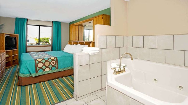 <b>Super 8 Denver Stapleton Suite</b>. Images powered by <a href="https://iceportal.shijigroup.com/" title="IcePortal" target="_blank">IcePortal</a>.