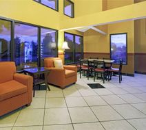 Super 8 Denver Stapleton Lobby