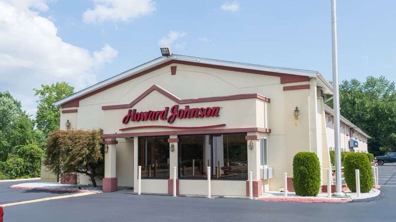 Howard Johnson Hartford South Rocky Hill Exterior. Images powered by <a href="https://iceportal.shijigroup.com" target="_blank" rel="noopener">Ice Portal</a>.