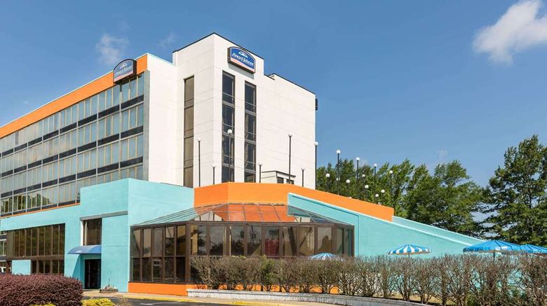 Howard Johnson Inn Williamsburg Exterior. Images powered by <a href="https://iceportal.shijigroup.com" target="_blank" rel="noopener">Ice Portal</a>.