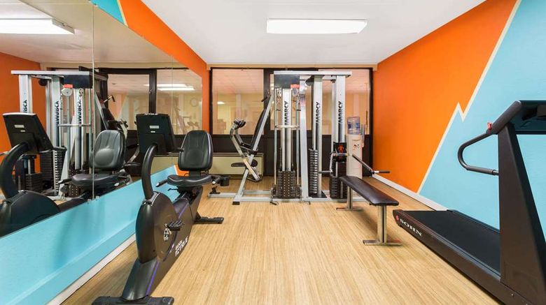 <b>Howard Johnson Inn Williamsburg Health</b>. Images powered by <a href="https://iceportal.shijigroup.com/" title="IcePortal" target="_blank">IcePortal</a>.