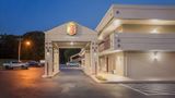 <b>Super 8 Commerce Exterior</b>. Images powered by <a href="https://iceportal.shijigroup.com/" title="IcePortal" target="_blank">IcePortal</a>.